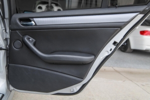 2004 BMW 330i ZHP Sedan thumbnail