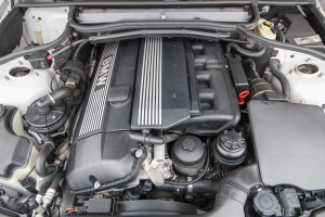 2004 BMW 330i ZHP Sedan thumbnail