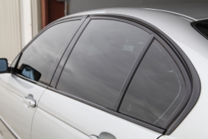 2004 BMW 330i ZHP Sedan thumbnail