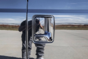 2004 Ford Excursion Limited 4x4 6.0-Power Stroke Fully Bulletproofed thumbnail