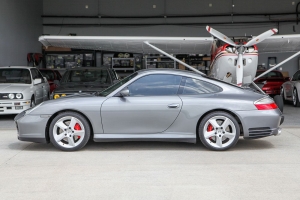 2004 Porsche 911 (996.2) Carrera 4S Coupe thumbnail