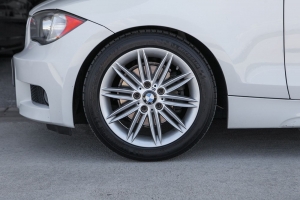 2011 BMW (E82) 128i M Sport thumbnail