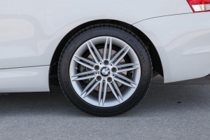 2011 BMW (E82) 128i M Sport thumbnail
