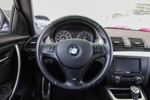 2011 BMW (E82) 128i M Sport thumbnail