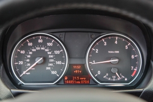2011 BMW (E82) 128i M Sport thumbnail