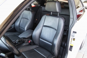 2011 BMW (E82) 128i M Sport thumbnail