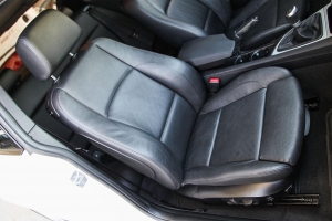 2011 BMW (E82) 128i M Sport thumbnail