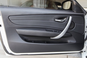 2011 BMW (E82) 128i M Sport thumbnail