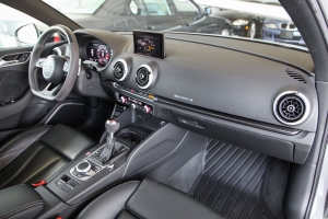 2017 Audi RS 3 thumbnail