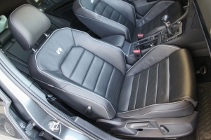 2019 Volkswagen Golf R (MK7) Manual, DCC, Navigation thumbnail