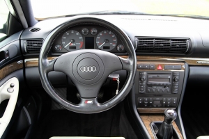2001 Audi S4 Avant thumbnail