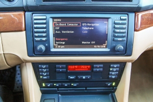 2003 BMW (E39) M5 thumbnail