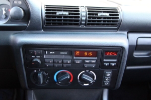 1995 BMW (E36/5) 318ti Club Sport thumbnail
