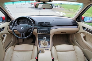 2002 BMW E46 330xi Sport Wagon thumbnail
