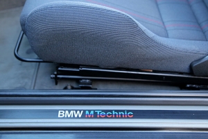 1990 BMW 325i M Tech II Coupe thumbnail