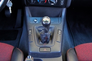 1995 BMW (E36/5) 318ti Club Sport thumbnail