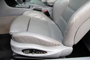2004 BMW 325Ci thumbnail
