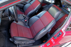1995 BMW (E36/5) 318ti Club Sport thumbnail
