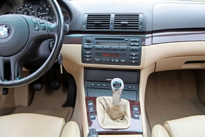 2002 BMW E46 330xi Sport Wagon thumbnail