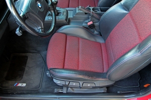 1995 BMW (E36/5) 318ti Club Sport thumbnail