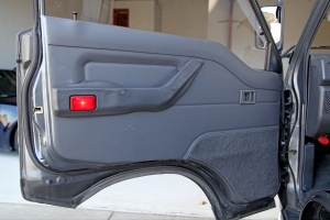 1991 Mitsubishi Delica Exceed thumbnail