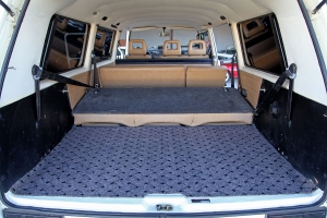 11988 Volkswagen Caravelle (Vanagon) Syncro thumbnail