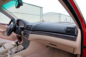 2002 BMW E46 330xi Sport Wagon thumbnail