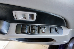 2002 Toyota 4Runner SR5 thumbnail