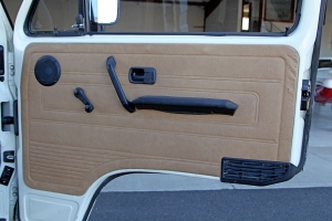 11988 Volkswagen Caravelle (Vanagon) Syncro thumbnail