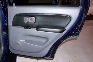 2002 Toyota 4Runner SR5 thumbnail