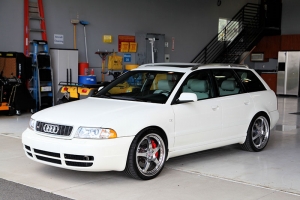 2001 Audi S4 Avant thumbnail
