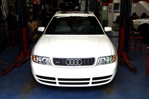 2001 Audi S4 Avant thumbnail