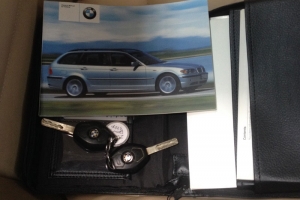 2002 BMW E46 330xi Sport Wagon thumbnail