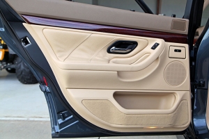 2001 BMW 740i M Sport thumbnail