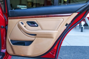 2003 BMW (E39) M5 thumbnail