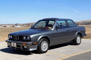 1987 BMW (E30) 325iS thumbnail