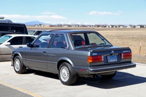 1987 BMW (E30) 325iS thumbnail