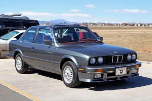 1987 BMW (E30) 325iS thumbnail
