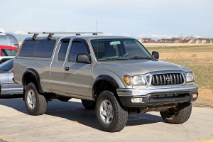 2001 Toyota Tacoma 4X4 Extra Cab TRD Off Road SR5 thumbnail