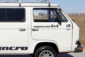 11988 Volkswagen Caravelle (Vanagon) Syncro thumbnail
