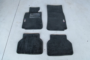 2003 BMW (E39) M5 thumbnail