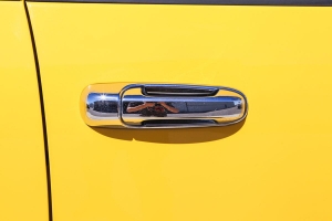 2005 Dodge Ram SRT-10 Yellow Fever Special Edition thumbnail