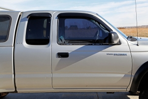 2001 Toyota Tacoma 4X4 Extra Cab TRD Off Road SR5 thumbnail