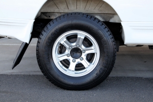 1990 Mitsubishi Delica Super Exceed thumbnail
