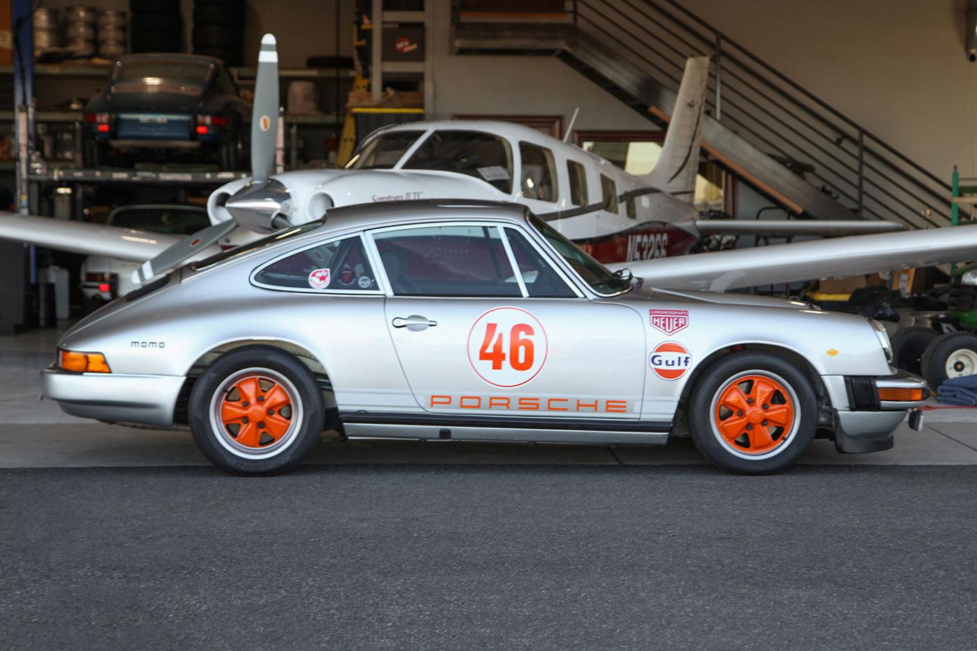1976 Porsche 911S Outlaw exterior photo