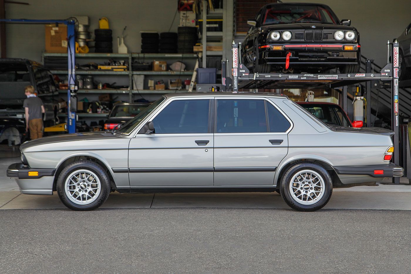 1987 BMW 535iS exterior photo