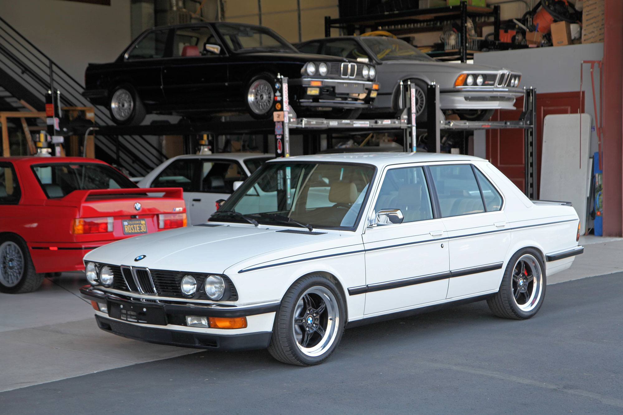 Exterior photo of 1988 BMW 535iS S38 (Euro M5 Style) Swap