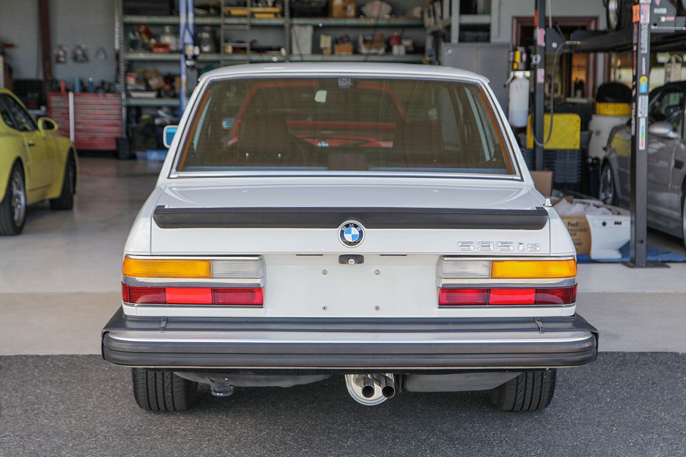 1988 BMW 535iS exterior photo