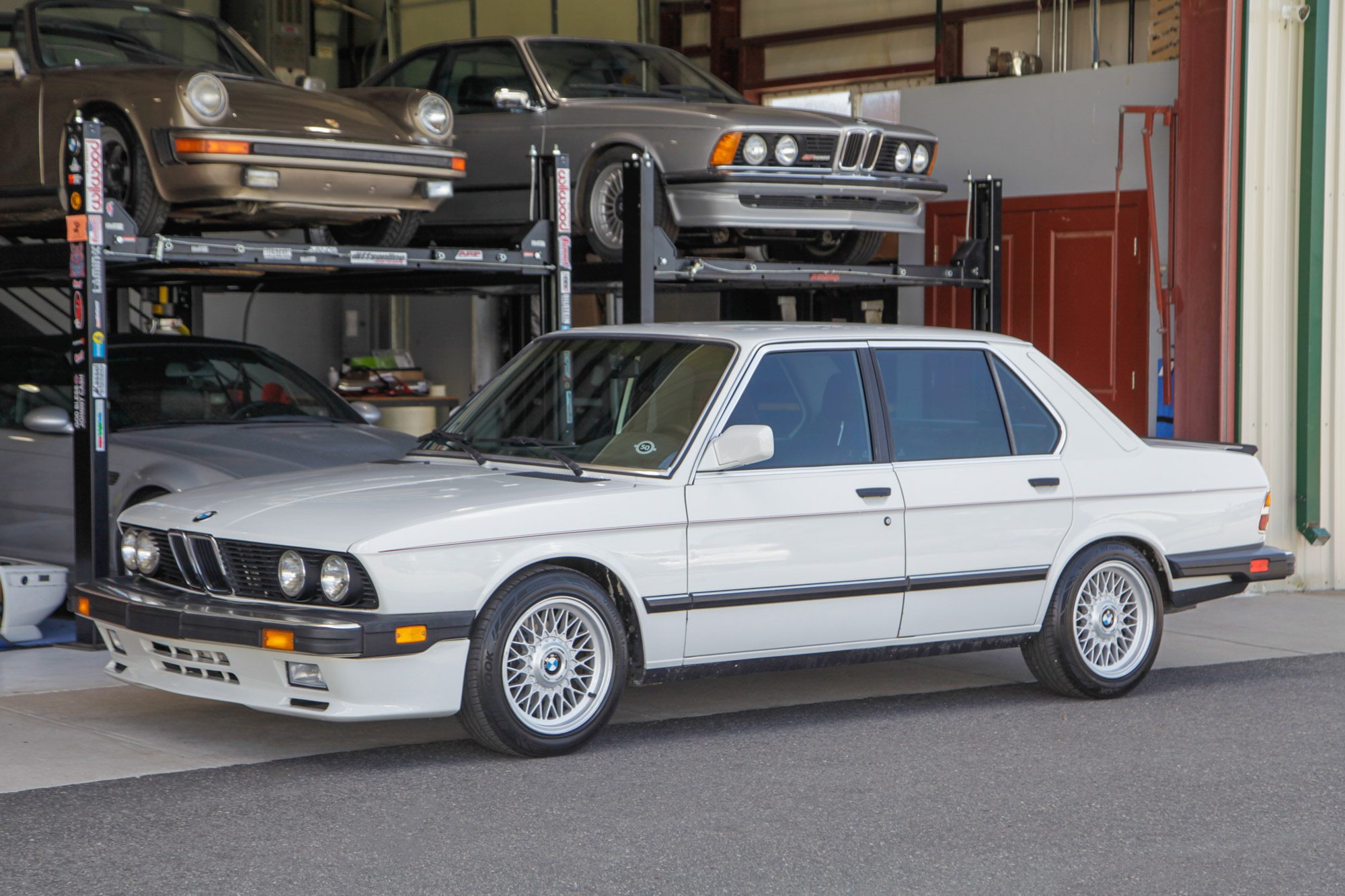 Exterior photo of 1988 BMW 535iS