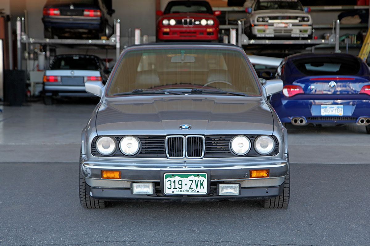 1989 BMW (E30) 325i Convertible exterior photo